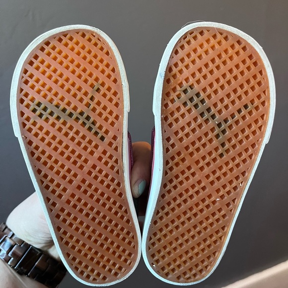 Puma Tennis Shoes 6 - Picture 3 of 4